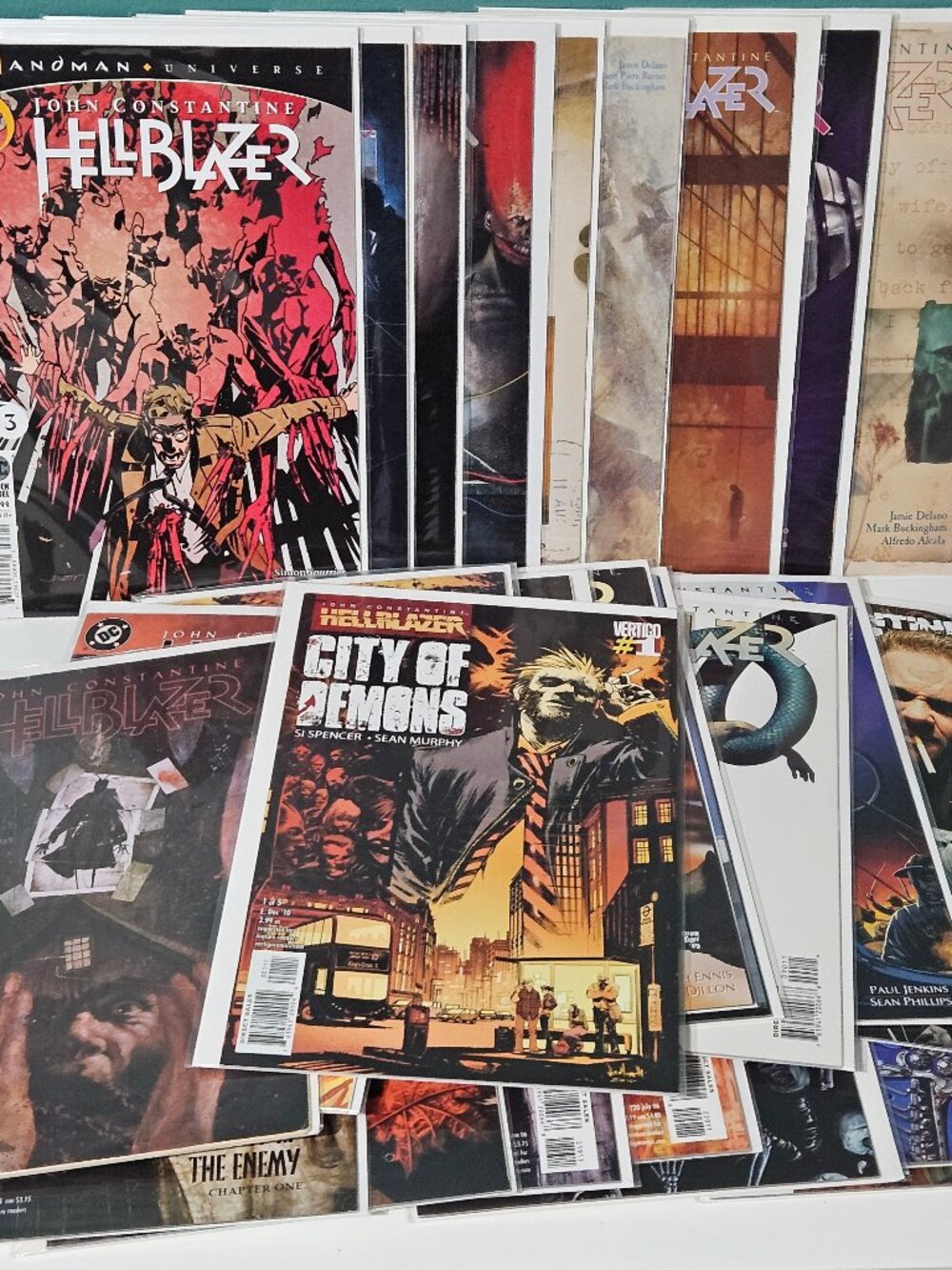 John Constantine Hellblazer Lot of 36 Comic Books DC Vertigo 4-286 City of Demon